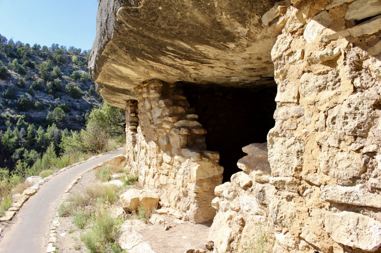 cliff dwellings at Walnut Canyon