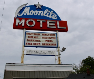 Moonlite Motel - where I stayed :-)