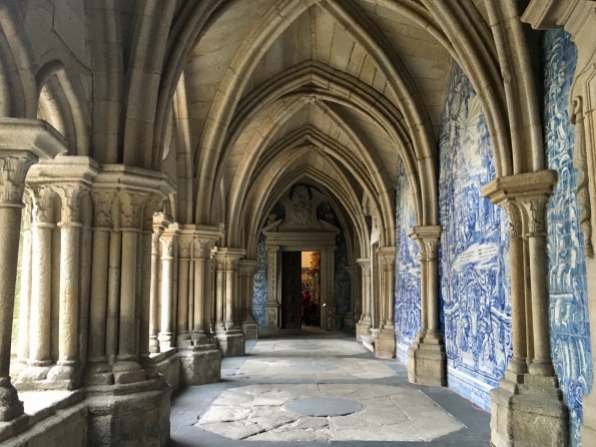 cloister in Sé do Porto