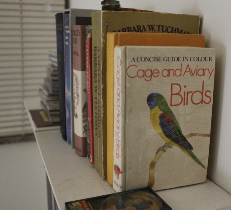 A Concise Guide in Colour: Cage and Aviary Birds