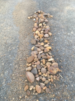 Camino arrow of rocks