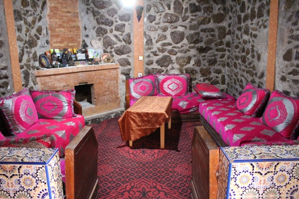 common room at Auberge Ifrane a Imlil Marrakech