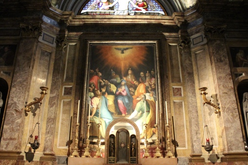 inside Cathedral of San Lorenzo