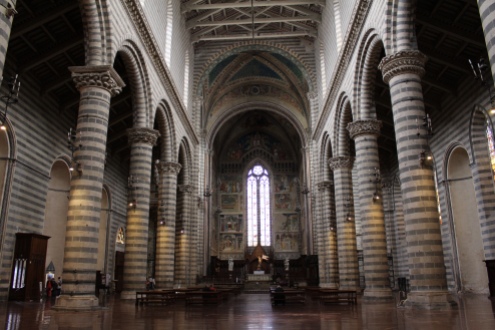 interior of Duomo di Orvieto
