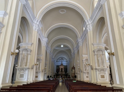 interior of Catedral de León