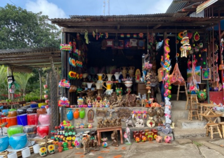 souvenir shops at Mirador de Catarina
